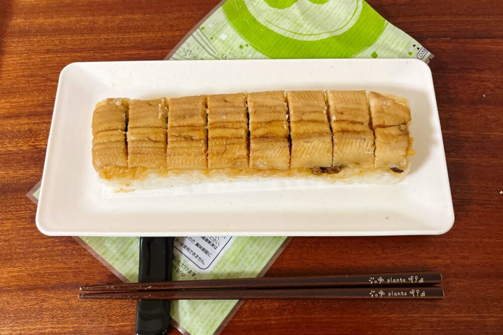いしの屋の煮穴子寿司を実食レビュー