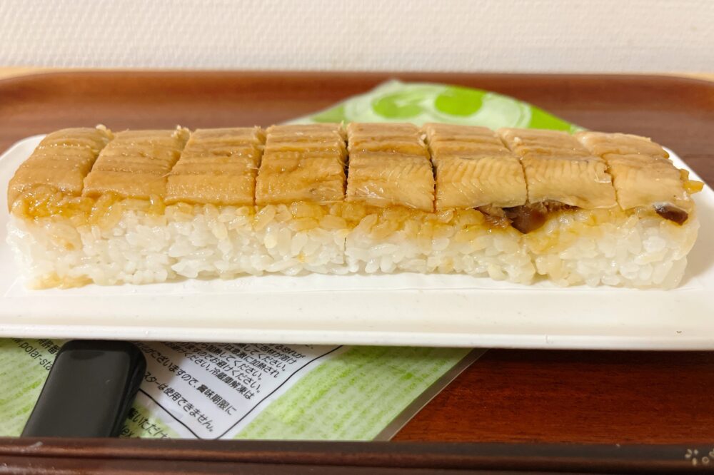 いしの屋の煮穴子寿司を実食レビュー