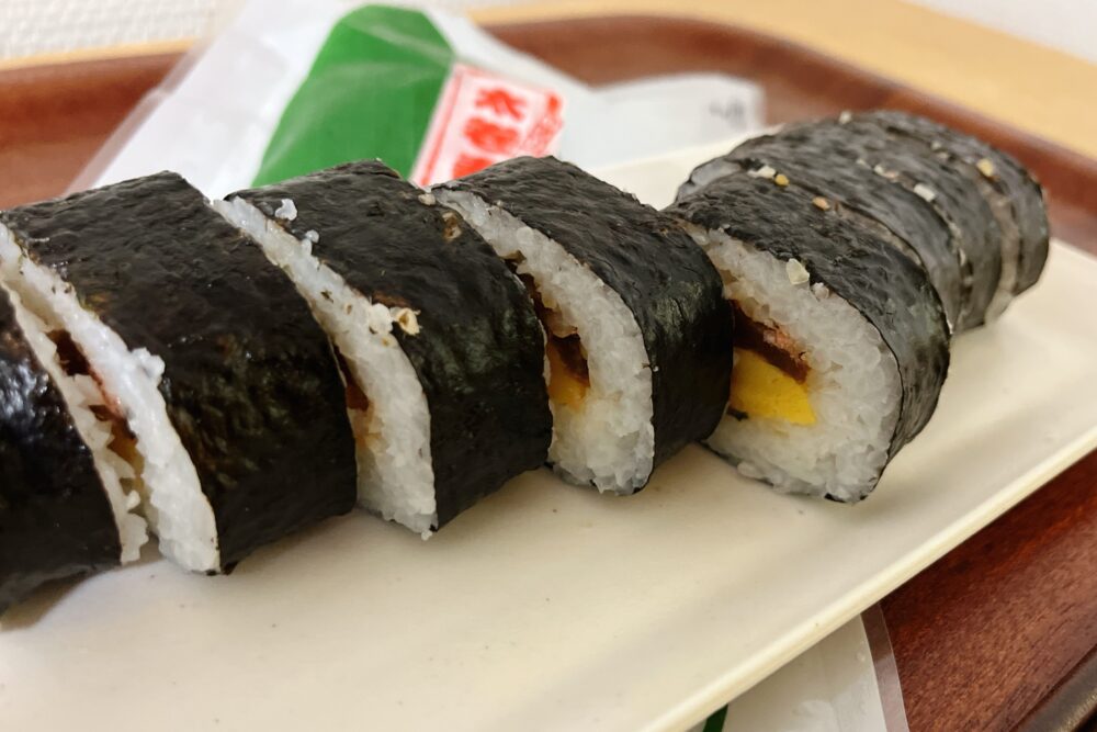 いしの屋の太巻き寿司を実食レビュー