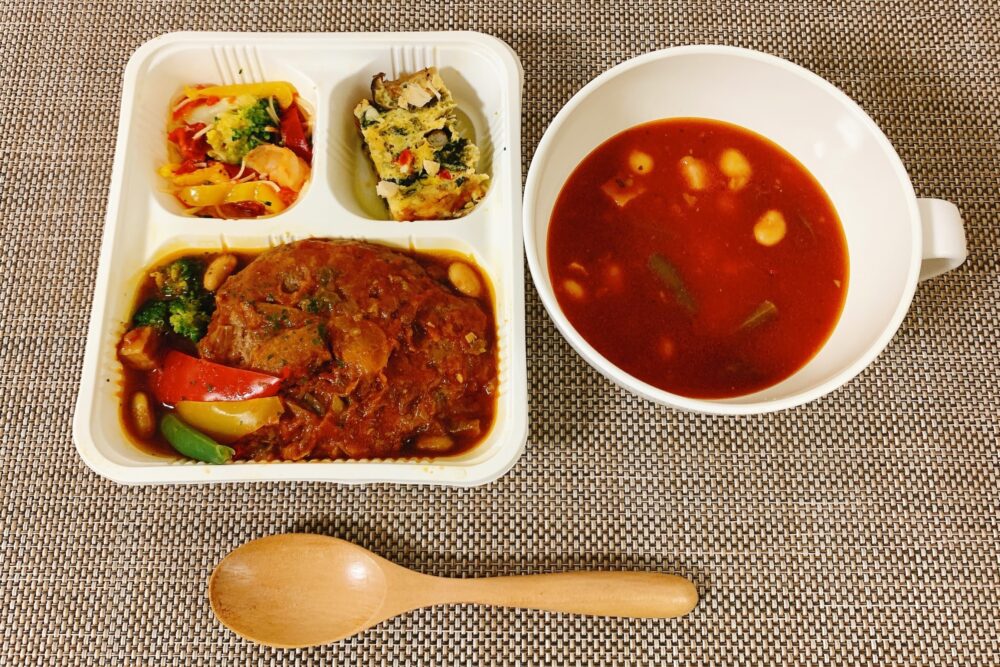 ケトスの煮込みハンバーグ