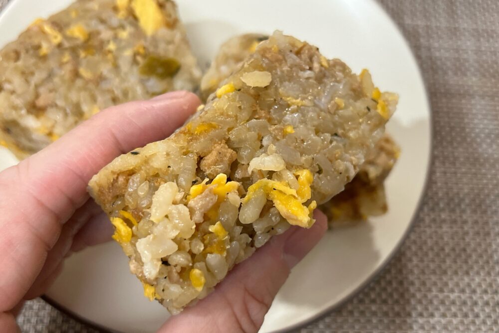 完全メシDELIおにぎりを実食レビュー