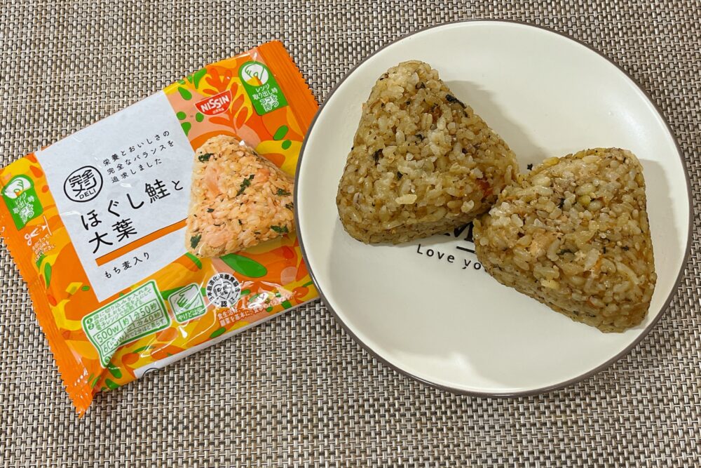 完全メシDELIおにぎりを実食レビュー