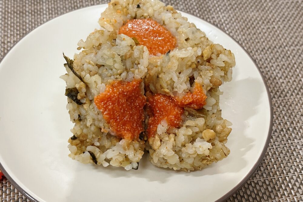 完全メシDELIおにぎりを実食レビュー