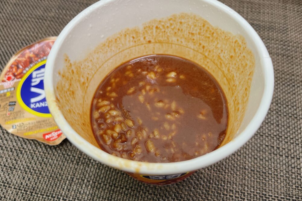 完全メシ「ハヤシメシ」を実食レビュー